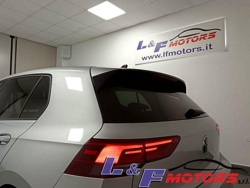 Volkswagen Golf 8 2.0 TDI R-Line DSG