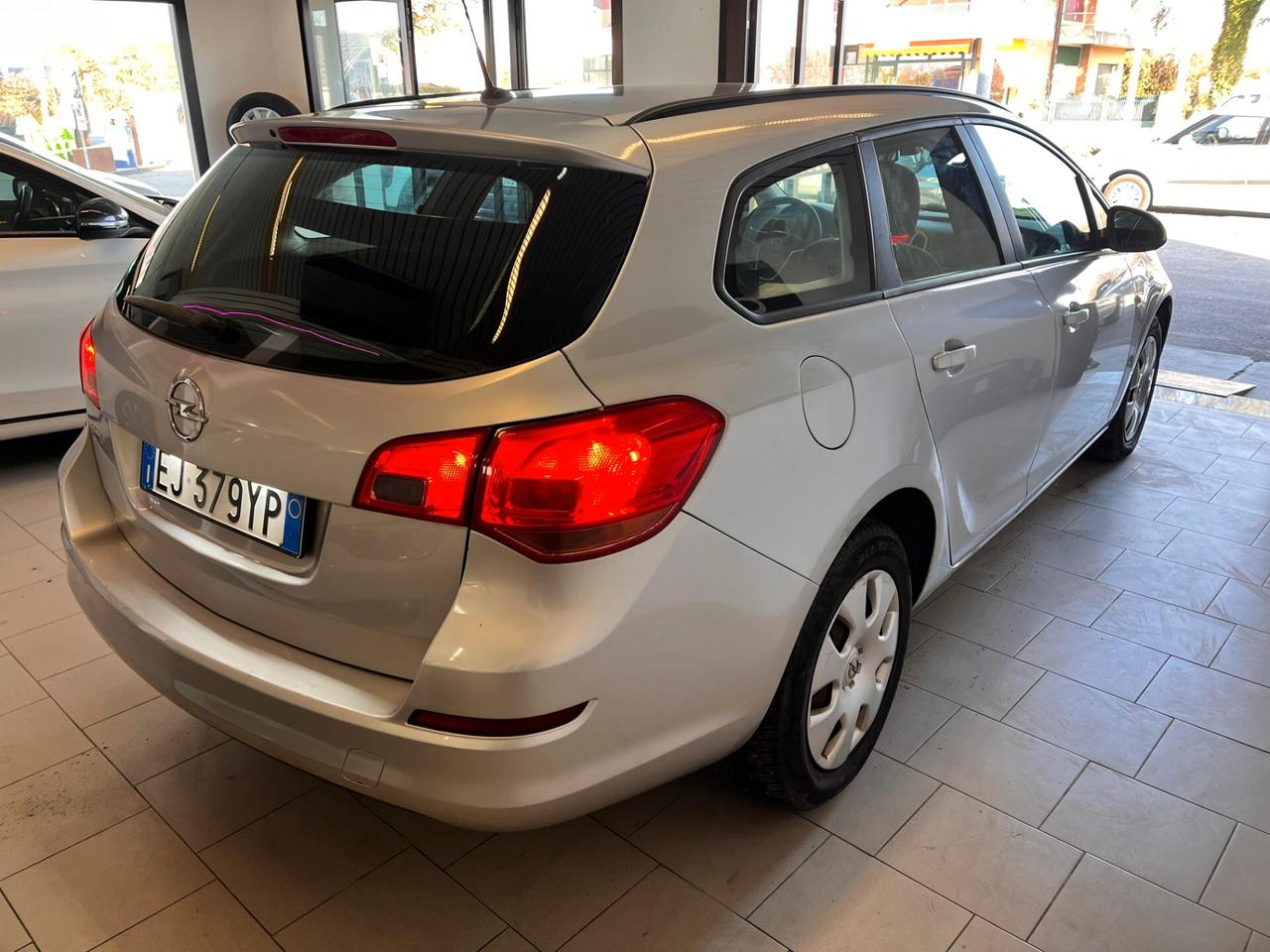 Opel Astra 1.7 CDTI 110CV Sports Tourer Cosmo