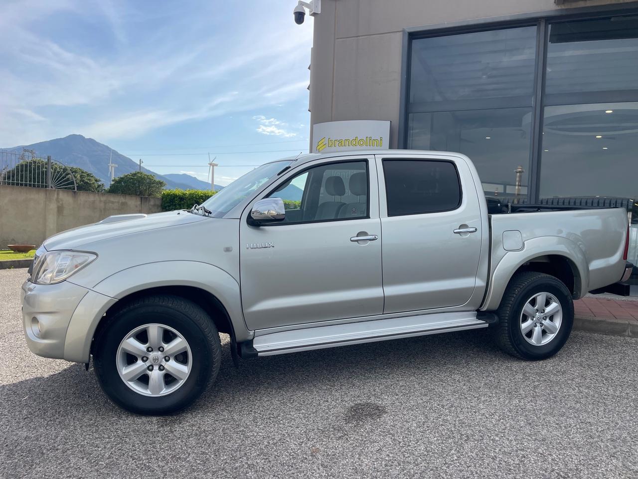 Toyota HILUX 3.0d4d GANCIO TRAINO my09"