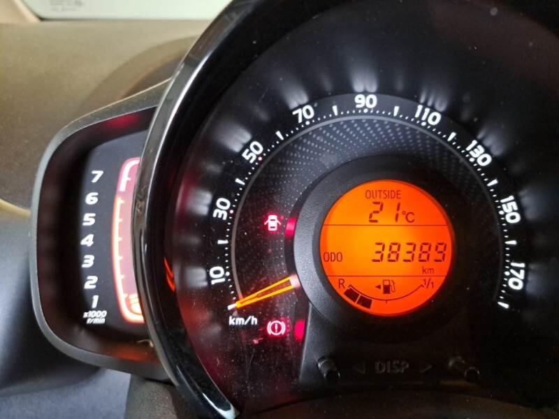 Toyota Aygo Connect 1.0 VVT-i 72 CV 5 porte x-cool