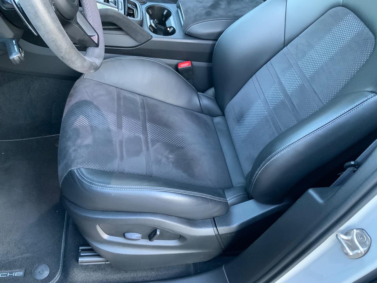 Porsche Cayenne Coupé 4.0 Turbo GT