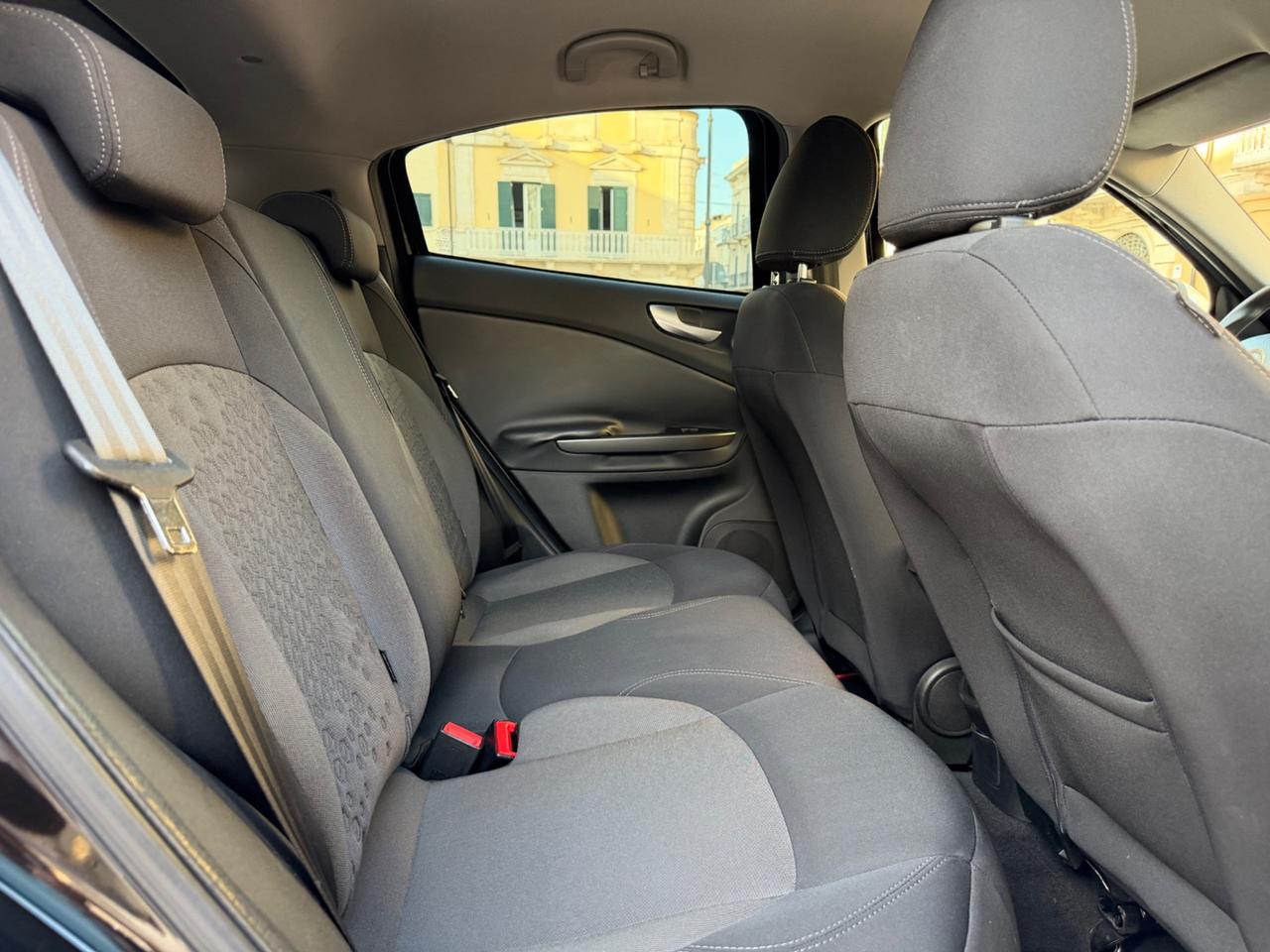Alfa Romeo Giulietta 1.6 JTDM 105 CV SPRINT