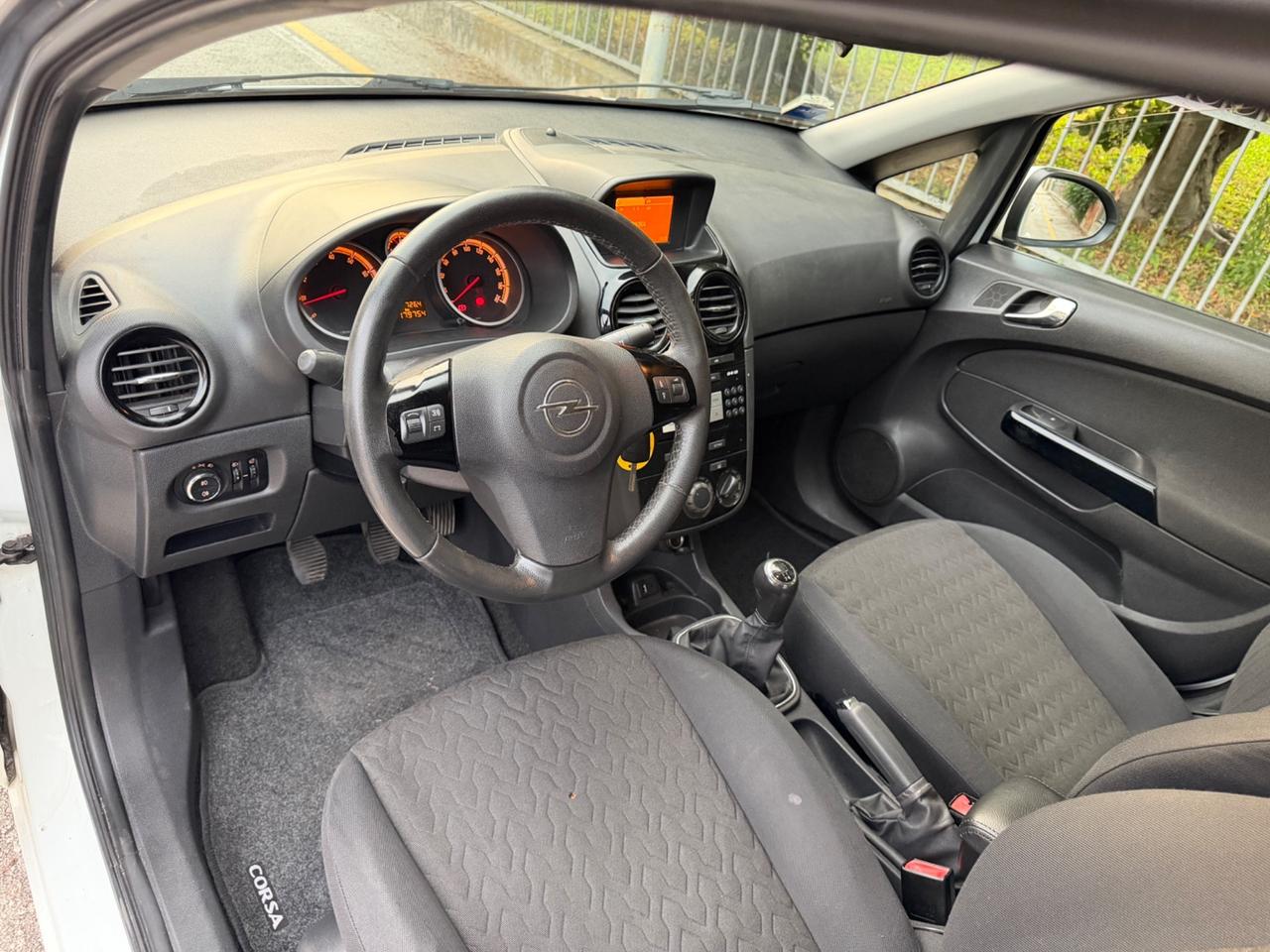 Opel Corsa 1.2 85CV 5 porte GPL-TECH Edition