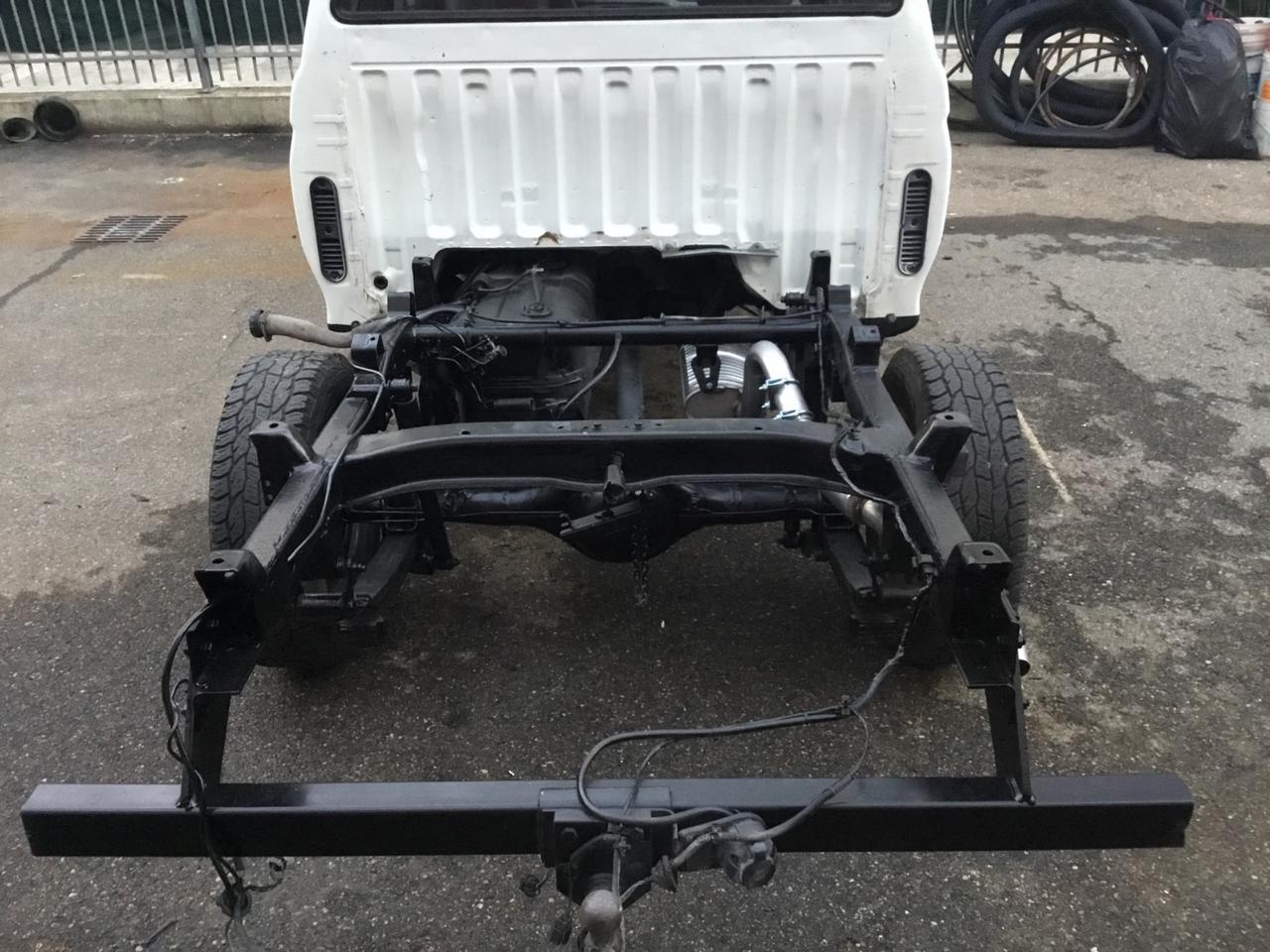 Mitsubishi L200 cassone ribaltabile