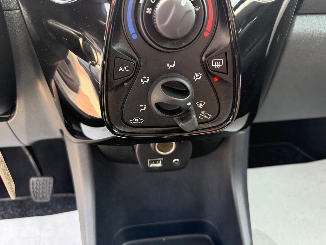 Citroen C1 VTi 72 S&S 5 porte Shine NEOPATENTATI