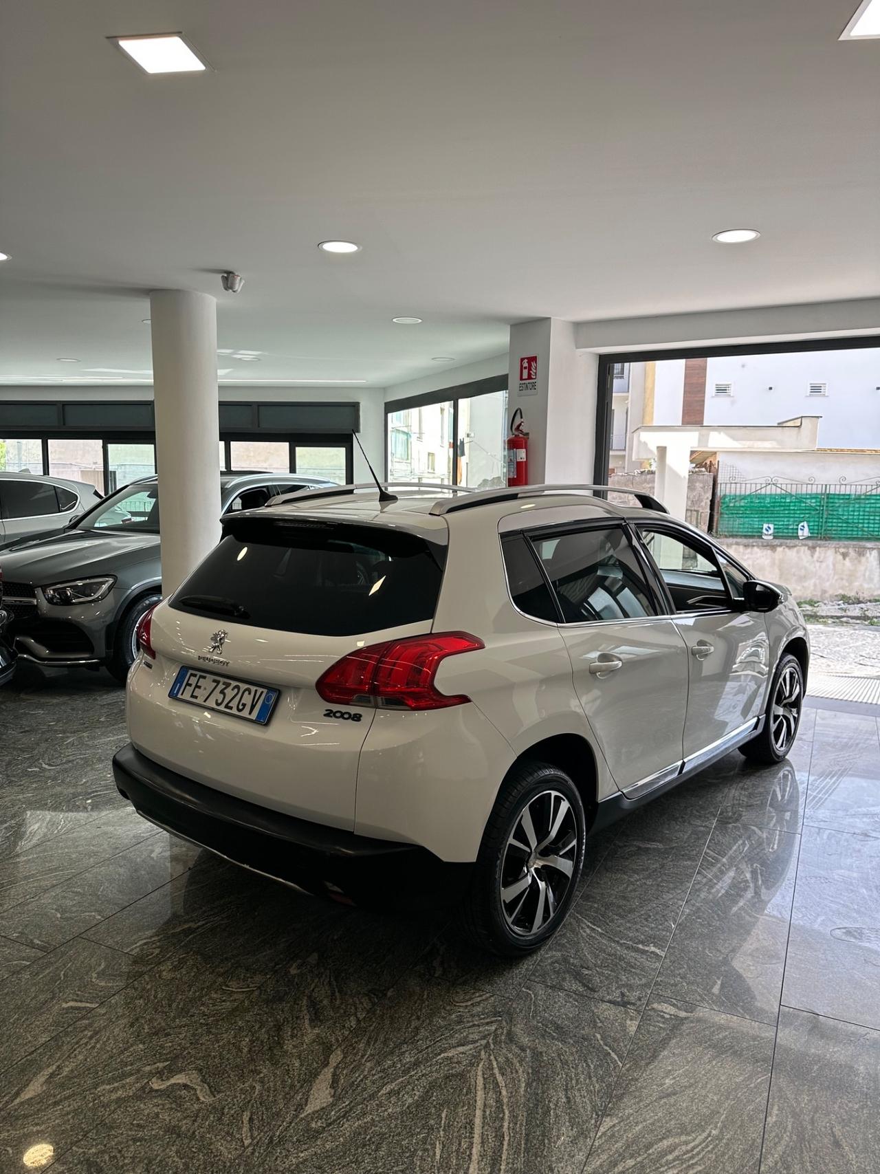 Peugeot 2008 BlueHDi 120 S&S Allure