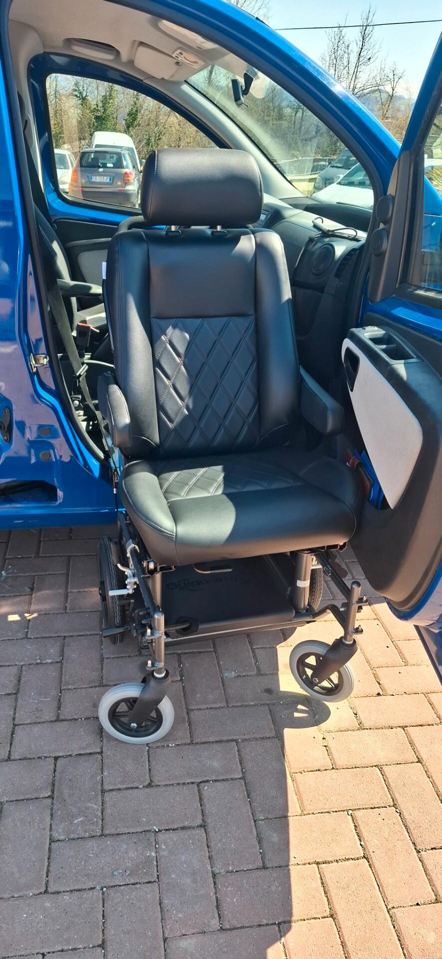 Fiat Qubo 1.3 MJT 95 CV Dynamic trasporto disabili e invalidi con sedile passeggero estraibile