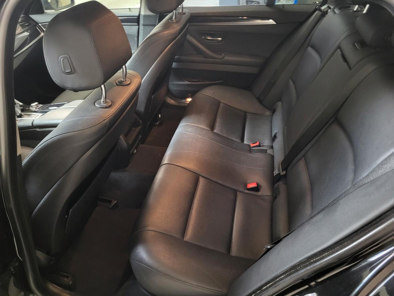 Bmw 520D 190 CV TUTTI I TAGLIANDI BMW!!! PREZZO REALE!!GARANZIA 12 MESI!!