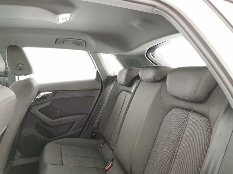 Audi A3 Sportback 30 1.0 tfsi mhev Business s-tronic