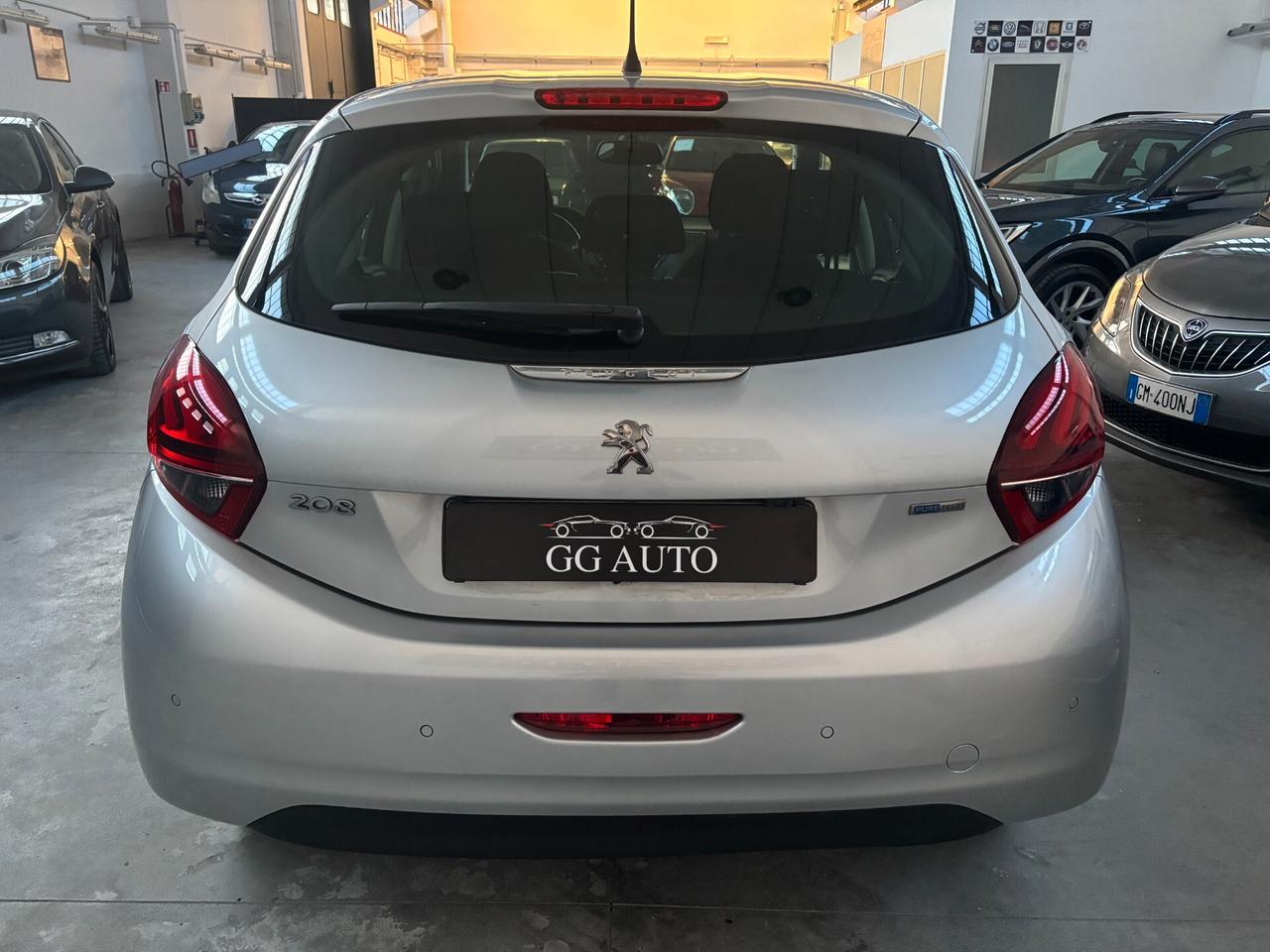 Peugeot 208 PureTech 82 5p. GPL Allure