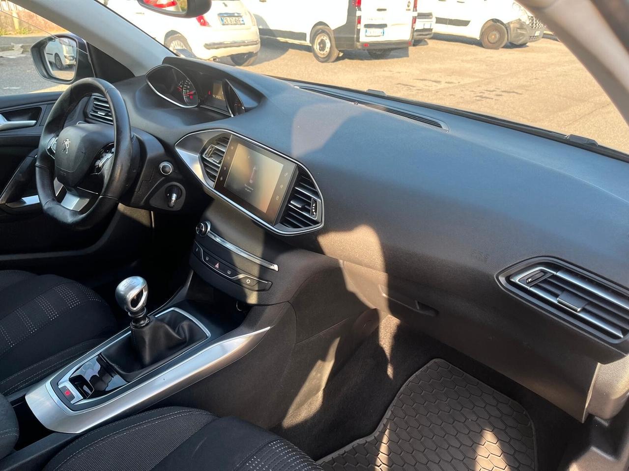 Peugeot 308 BlueHDi 120 S&S SW Allure