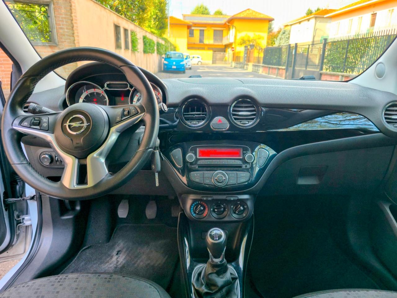 Opel Adam