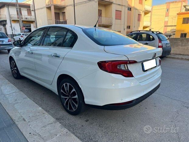 Fiat Tipo Berlina 1.6 120 cv LOUNGE ALCANTARA 2017