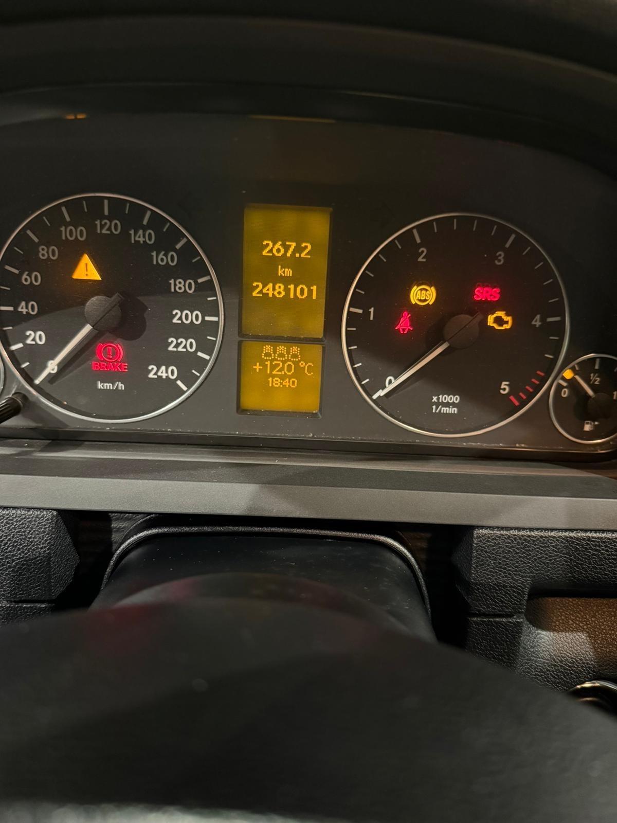 Mercedes A 160 CDI - NEOPATENTATI