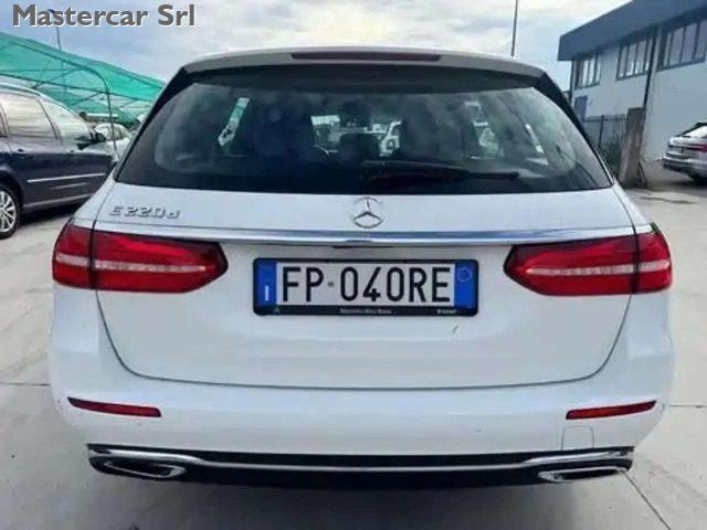 MERCEDES-BENZ E 220 d 194cv SW Sport auto Cruise Adattivo - FP040RE