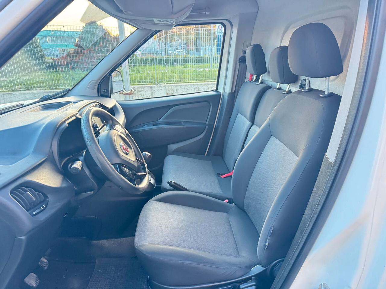 Fiat Doblo' cargo Maxi Autocarro 3 posti