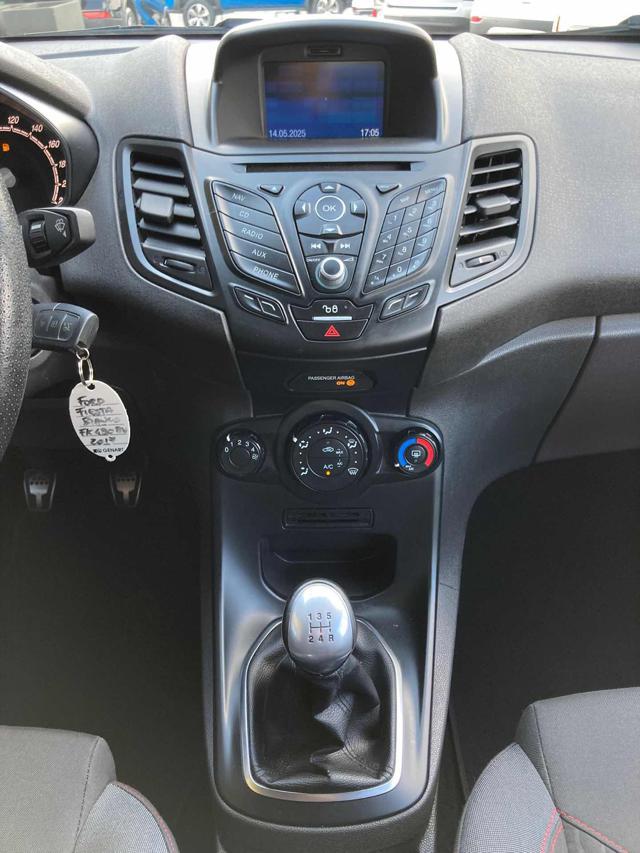 FORD Fiesta 1.5 TDCi 75CV 3 porte ST-Line X Neopatentati