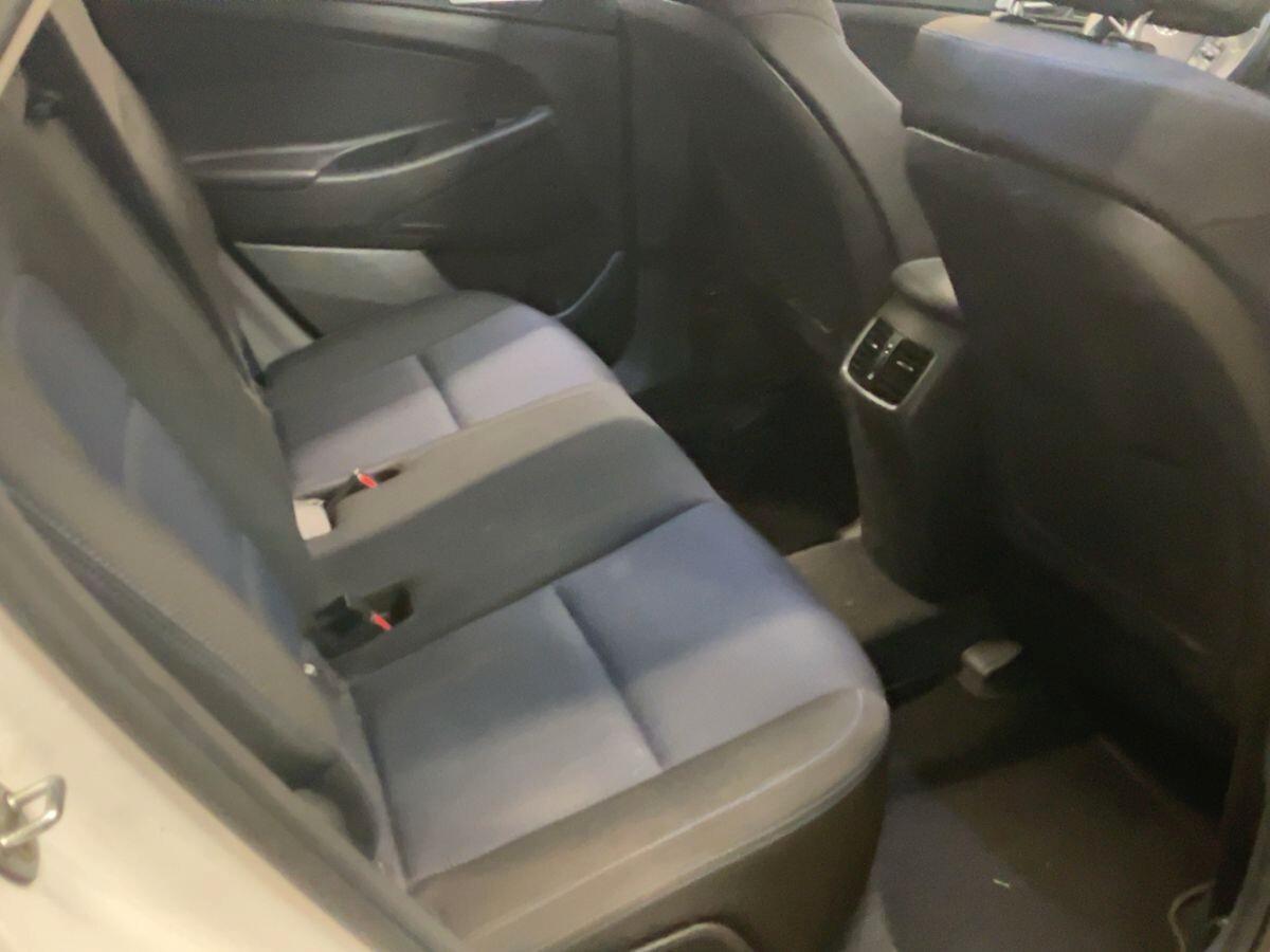 HYUNDAI TUCSON 1.7 CRDI 115 CV. TETTO APRIB.+NAVI