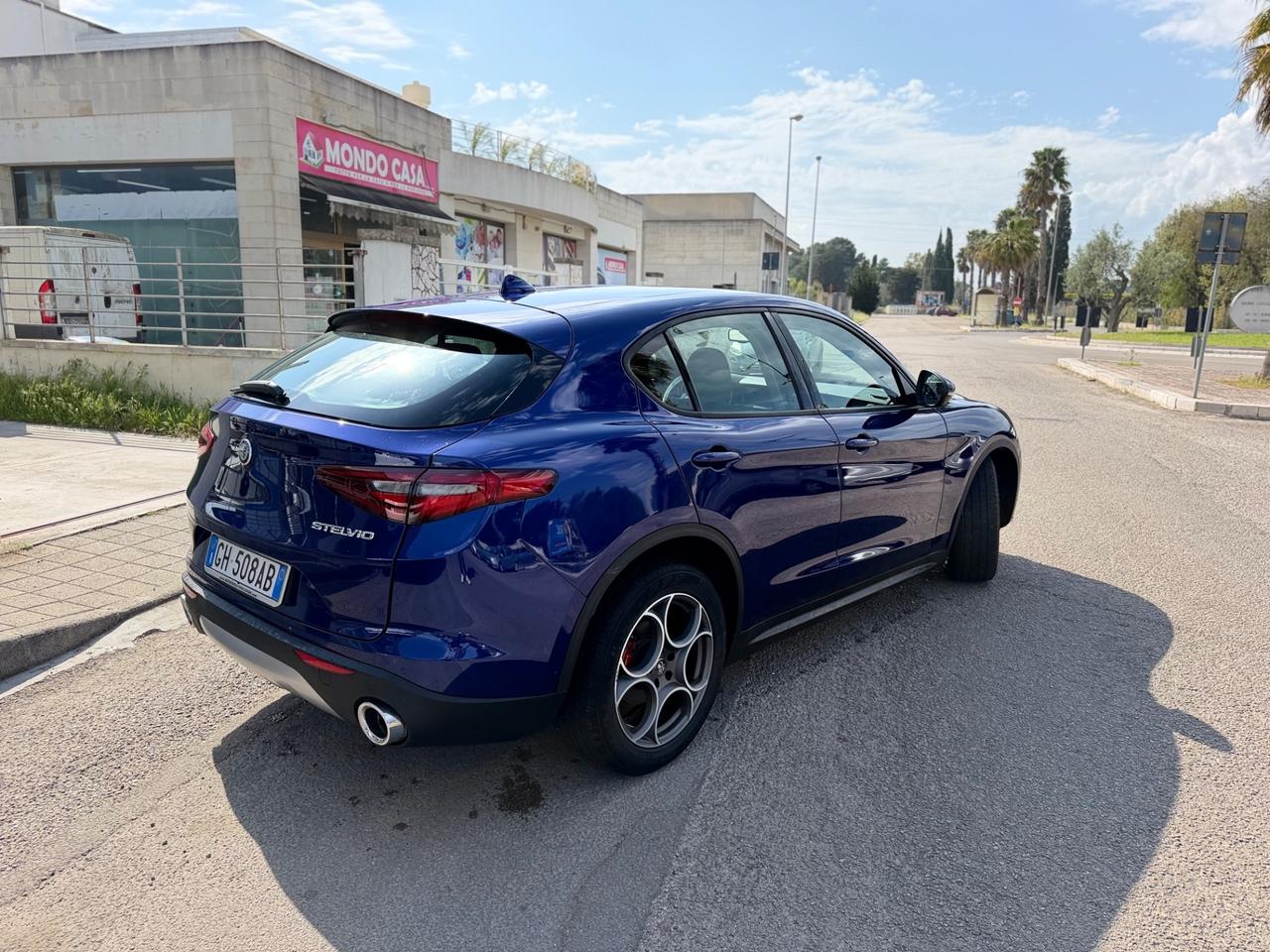 Alfa Romeo Stelvio 2.2 Turbodiesel 190 CV AT8 RWD Business