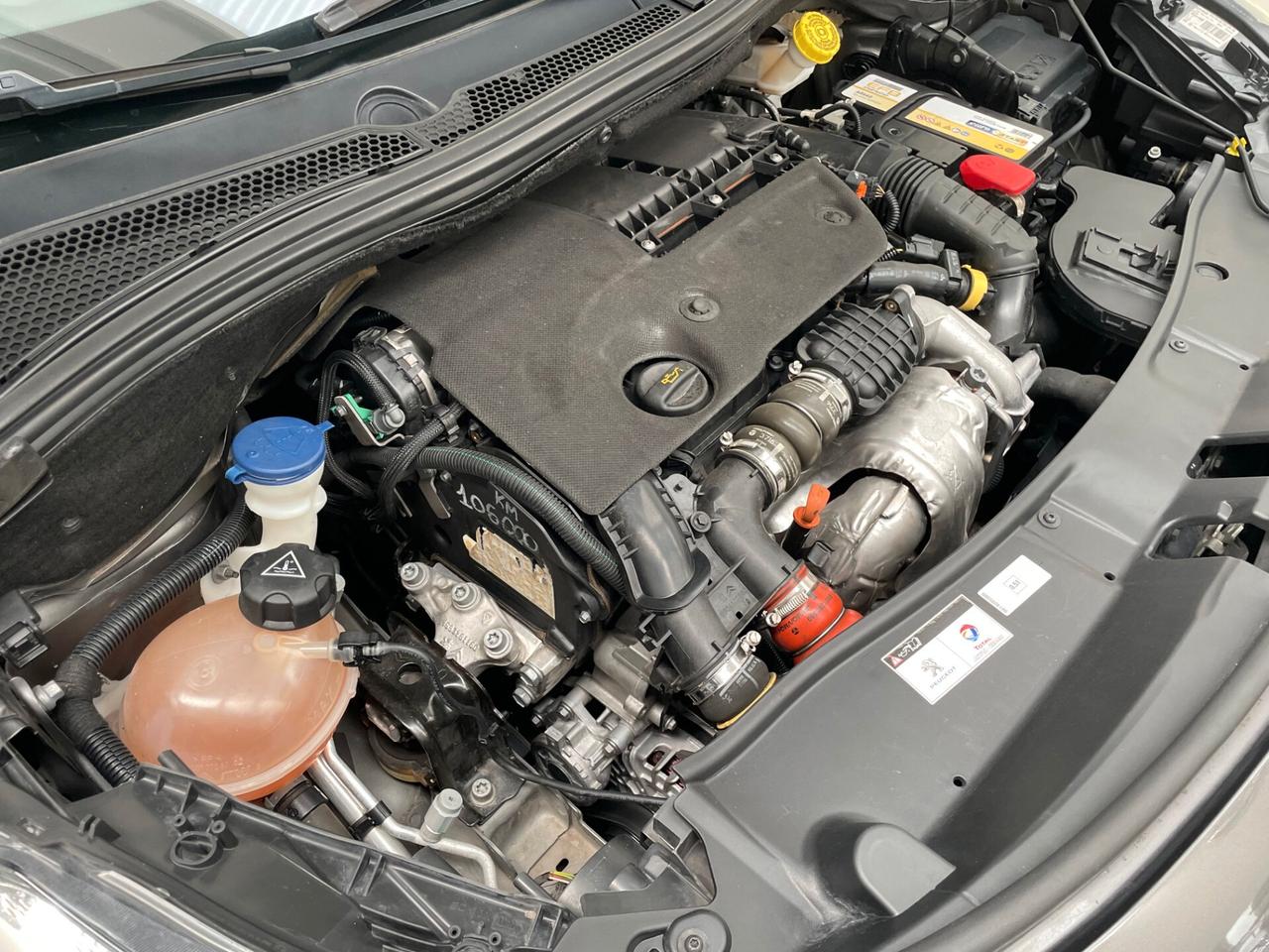 Peugeot 2008 1.5 BlueHDi 100 CV Allure