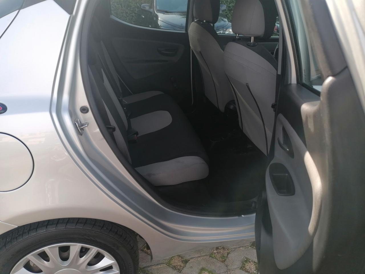 Lancia Ypsilon 1.2 69 CV 5 porte GPL Ecochic Gold