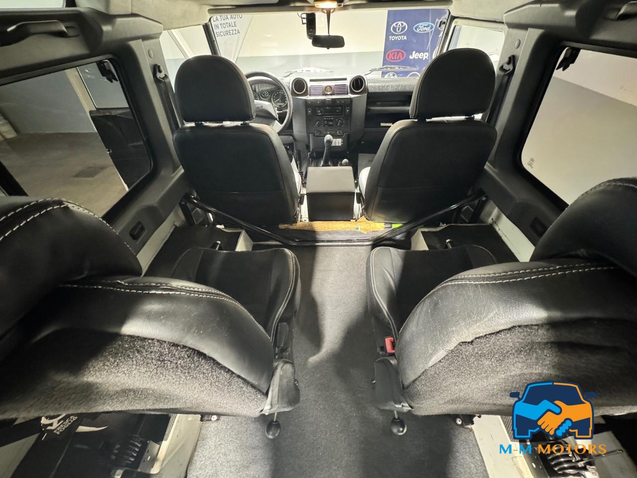 Land Rover Defender 90 SW Defender 90 2.4 td S SW