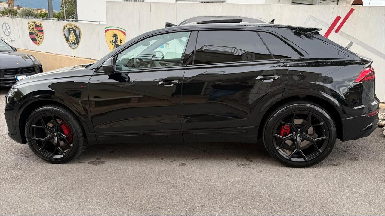 AUDI Q8 SUV 50 TDI 286 CV S-LINE EDITION KM0