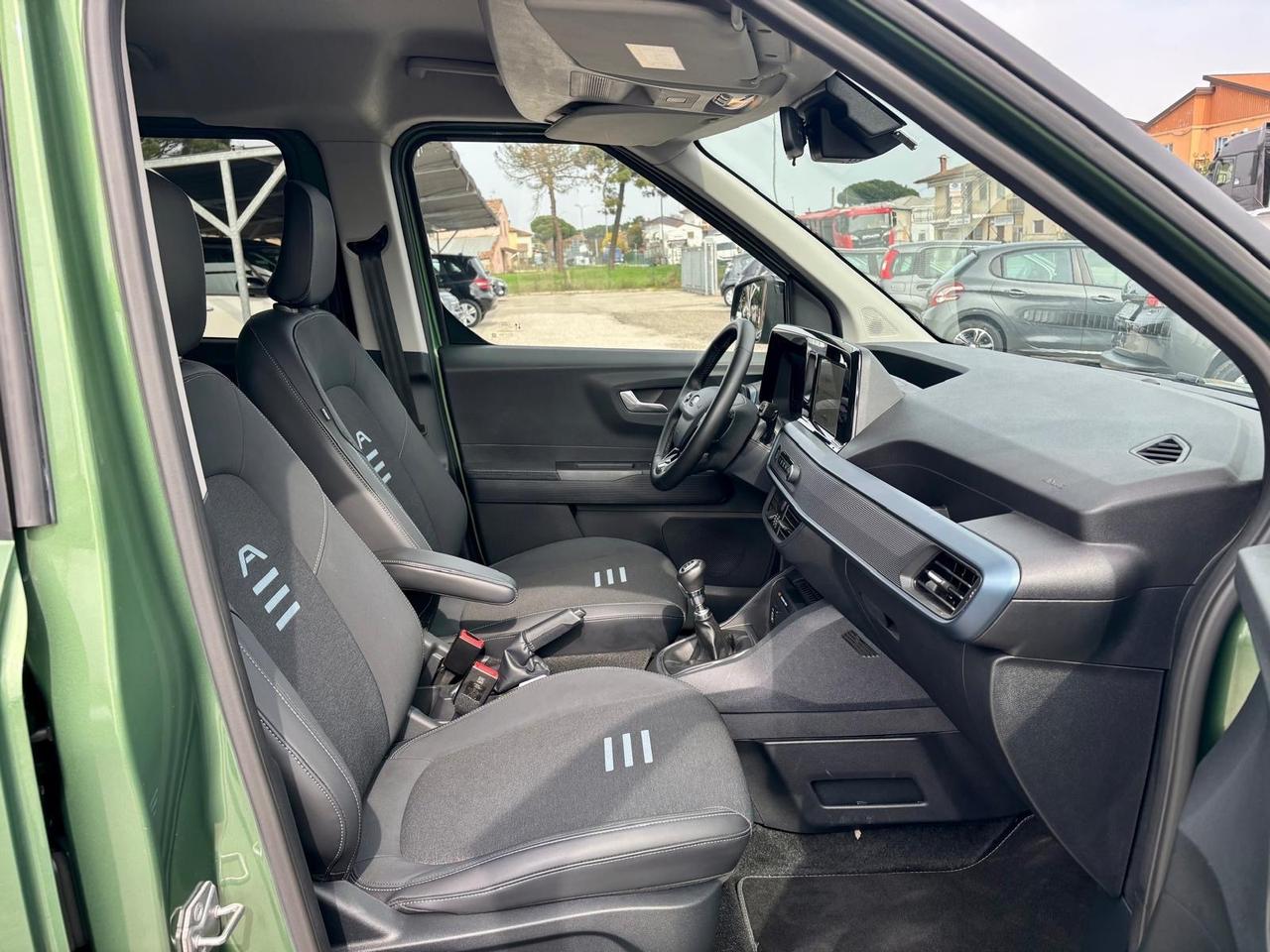 Ford Tourneo Courier 1.0 EcoBoost Titanium GPL