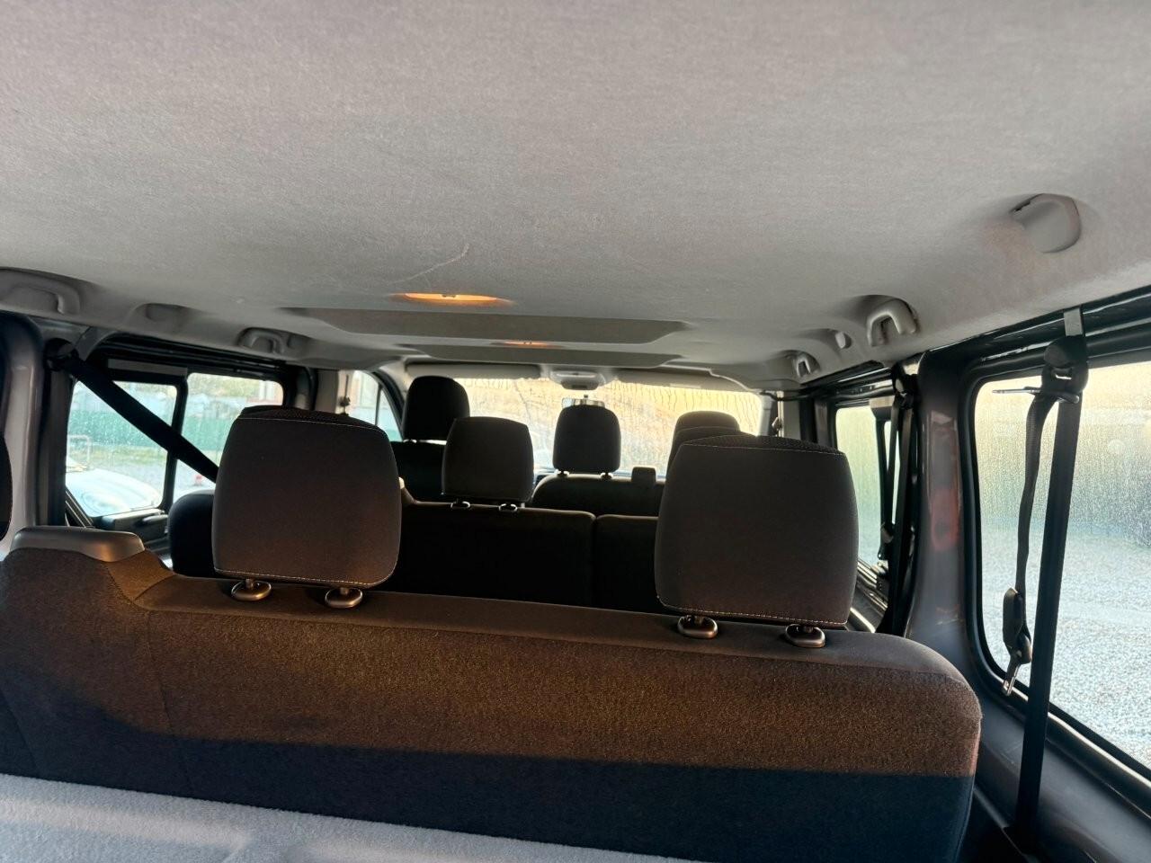 RENAULT TRAFIC PASSENGER T29 2.0 dCi 145 CV L2H1 ENERGY ZEN – SOLO 22.000 KM