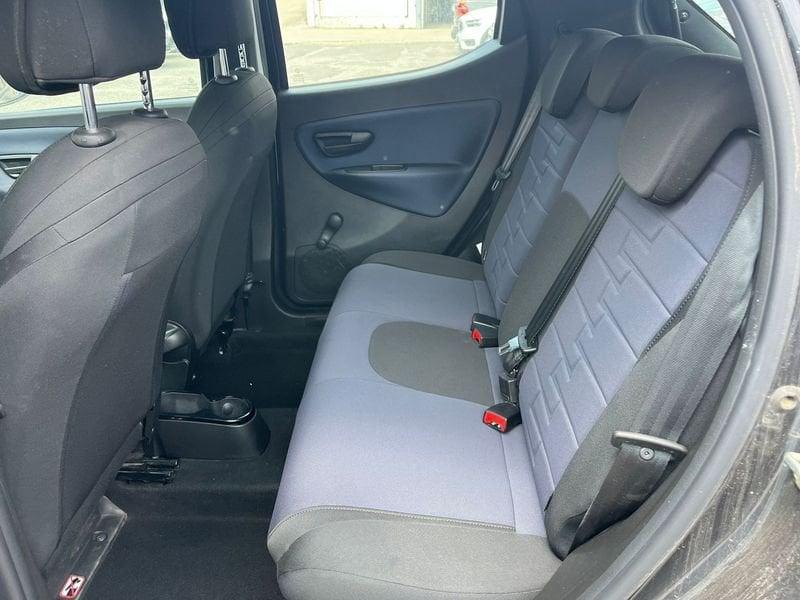 Lancia Ypsilon Ypsilon 1.0 FireFly 5 porte S&S Hybrid Platino