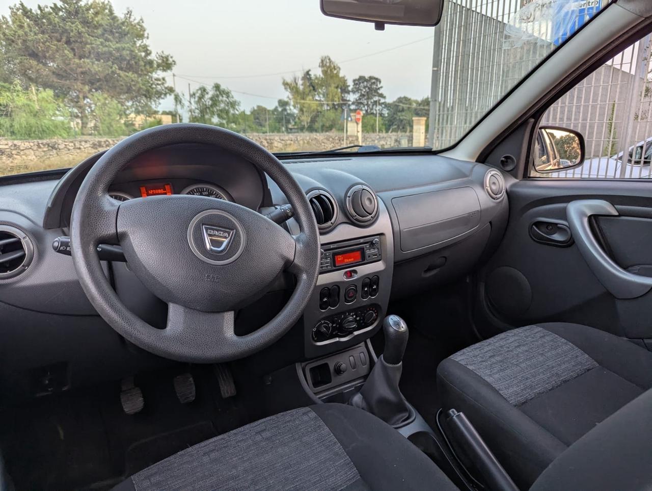 Dacia Duster 1.6 110CV 4x2-2014