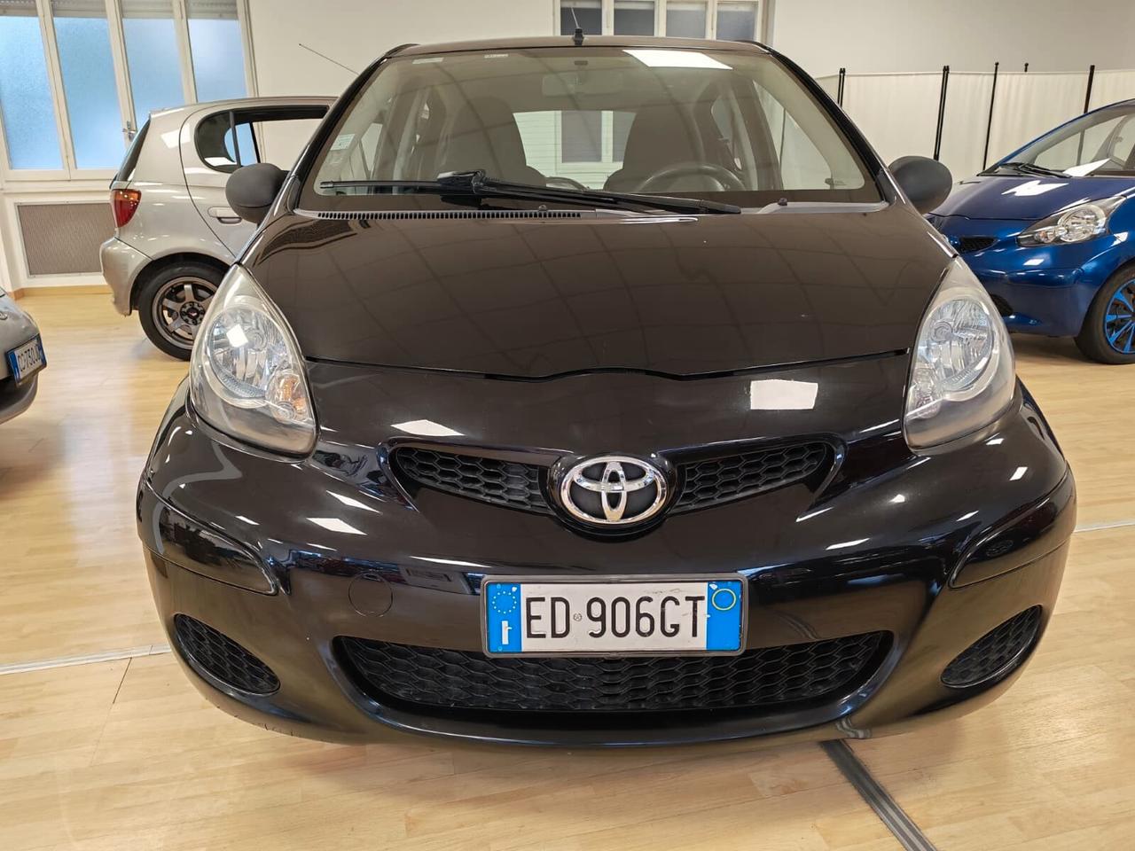 Toyota Aygo - EURO 5 - TAGLIANDATA !!!