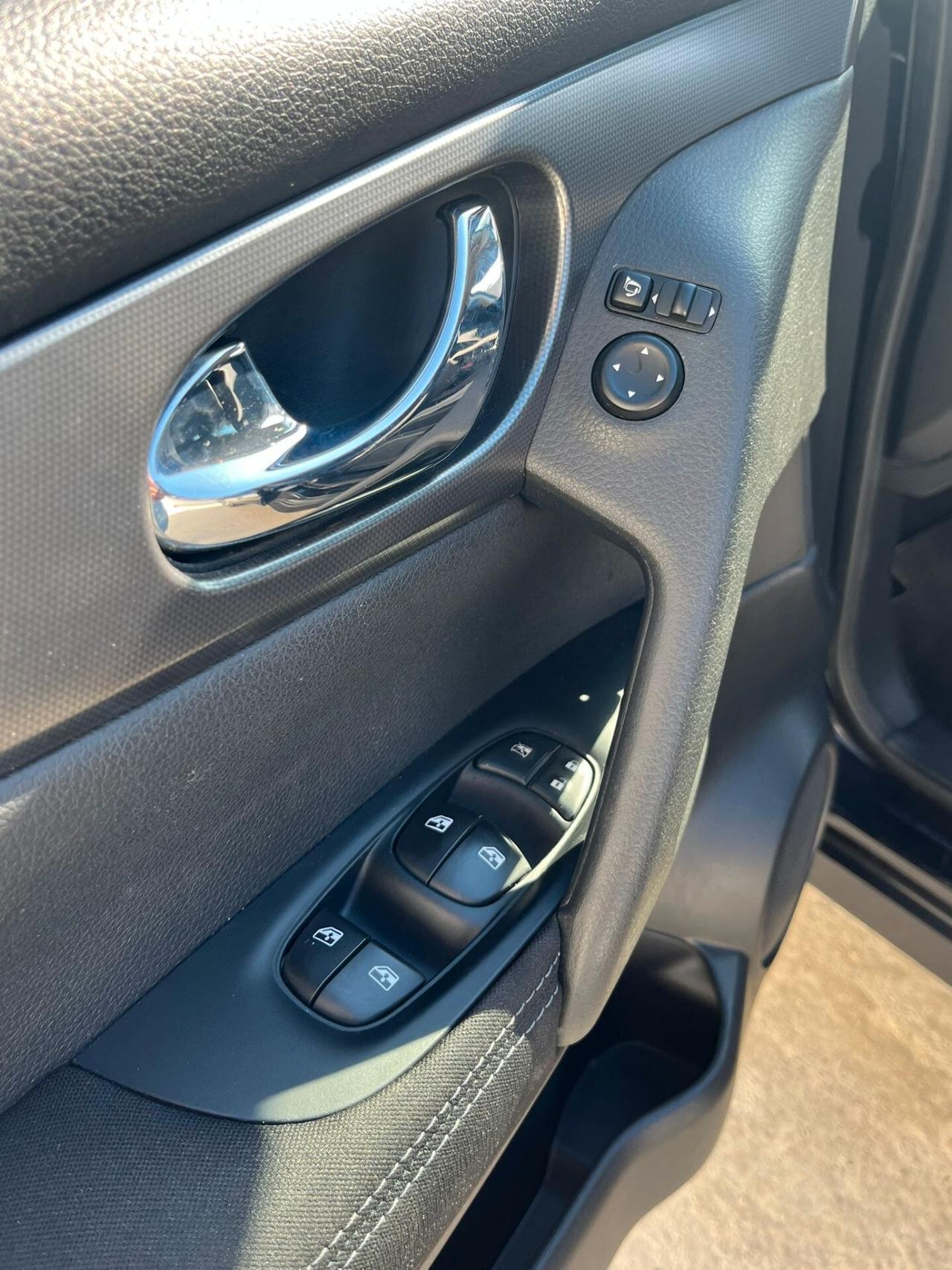 Nissan Qashqai 1.5 dCi N-Connecta