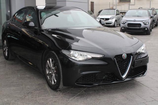 Alfa Romeo Giulia 2.2 t Super 136cv + Telecamera & Navigatore