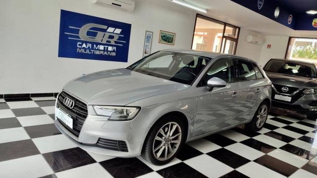 Audi A3 1.6 tdi Business 110cv