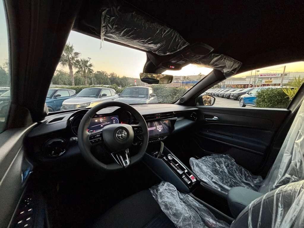 Alfa Romeo Junior 1.2 136 CV Hybrid 2026 KM 0 IVA ESPOSTA Tua a solo 269 Euro al mese