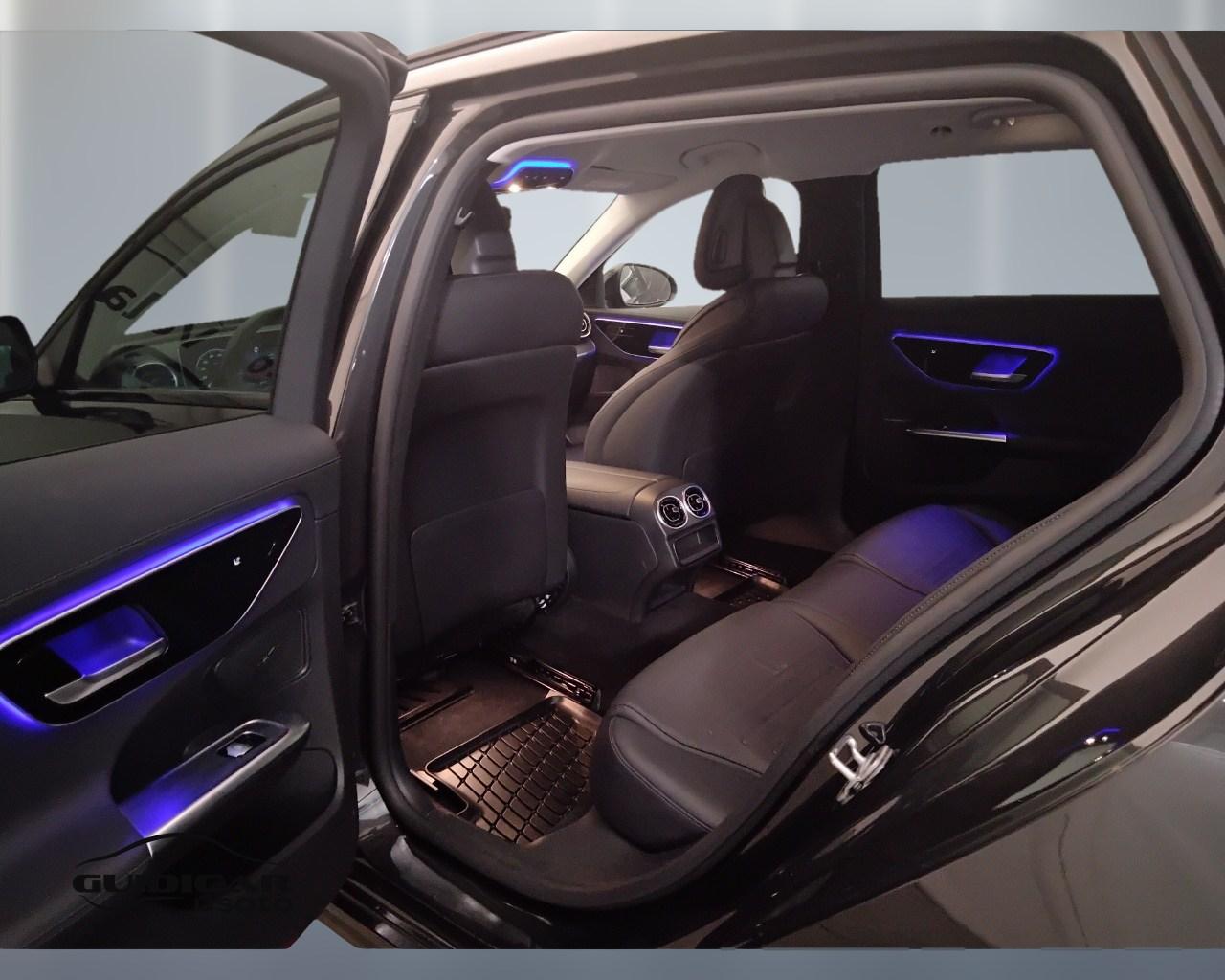 Mercedes-Benz Classe C-S206 SW 2021 - C SW 220 d mhev AMG Line Advanced 197cv auto