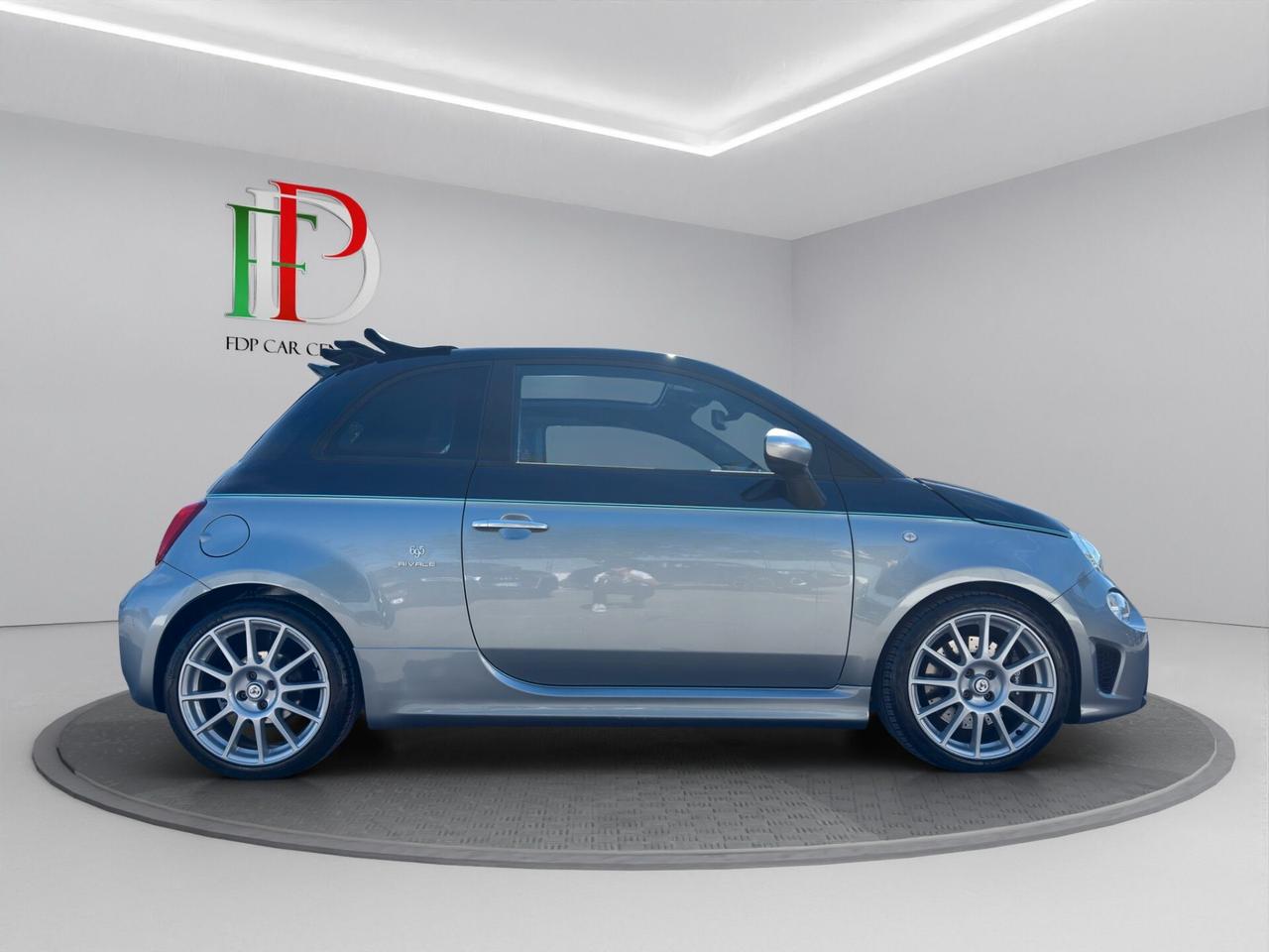 Abarth 695 Cabrio 1.4 Turbo Rivale