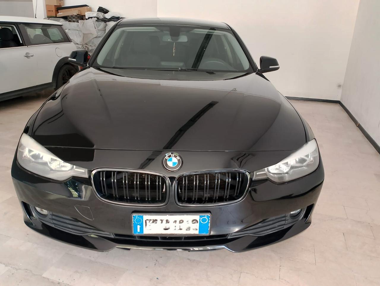 Bmw 316d Touring Sport-Automatico-Navi