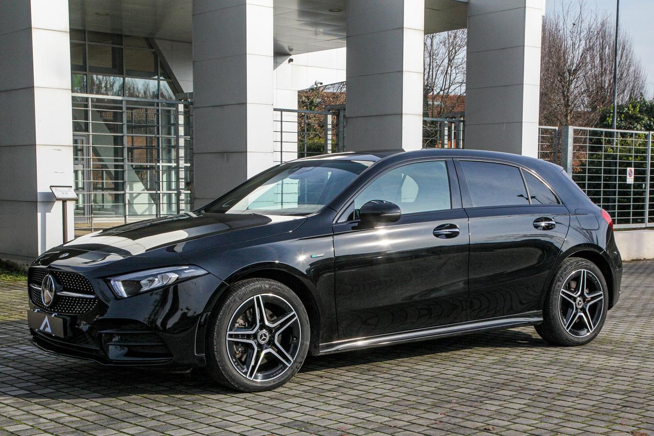 Mercedes-benz A 250e AMG Night Plug-in Hybrid