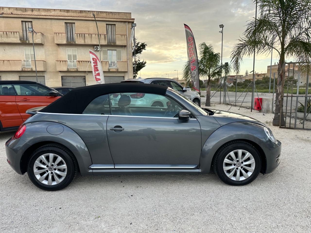 Volkswagen Maggiolino Cabrio 1.6 TDI Design