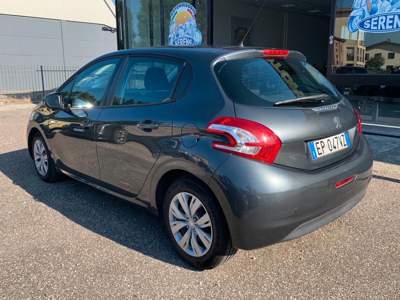 Peugeot 208 1.4 HDi 68 CV 5P Active X NEOPATENTATI