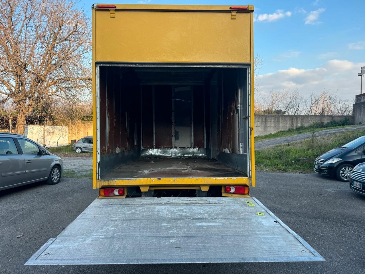 Opel Movano 35 2.3 GEMELLATO CON PEDANA IDRAULICA POSTERIORE