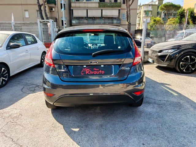 FORD Fiesta 1.4 TDCi 68CV 5 porte Titanium