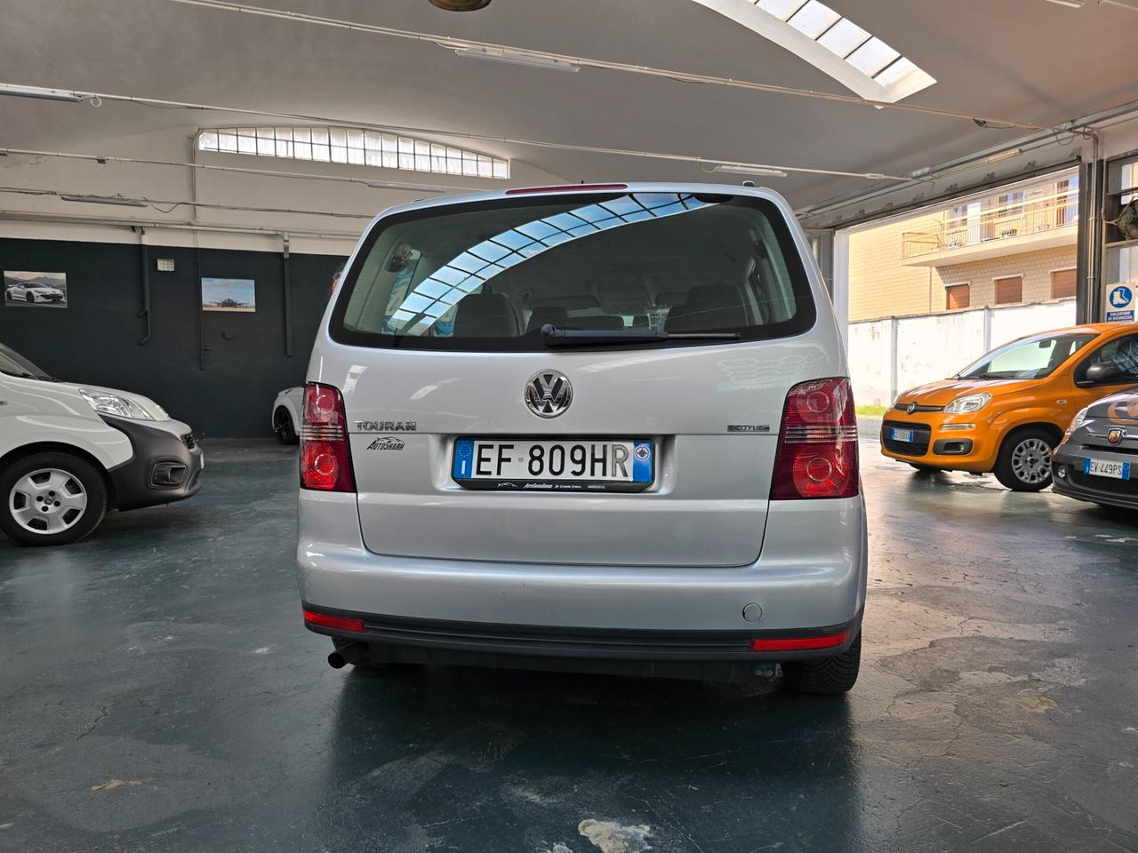 VOLKSWAGEN TOURAN 2.0 ECOFUEL HIGHLINE 7P