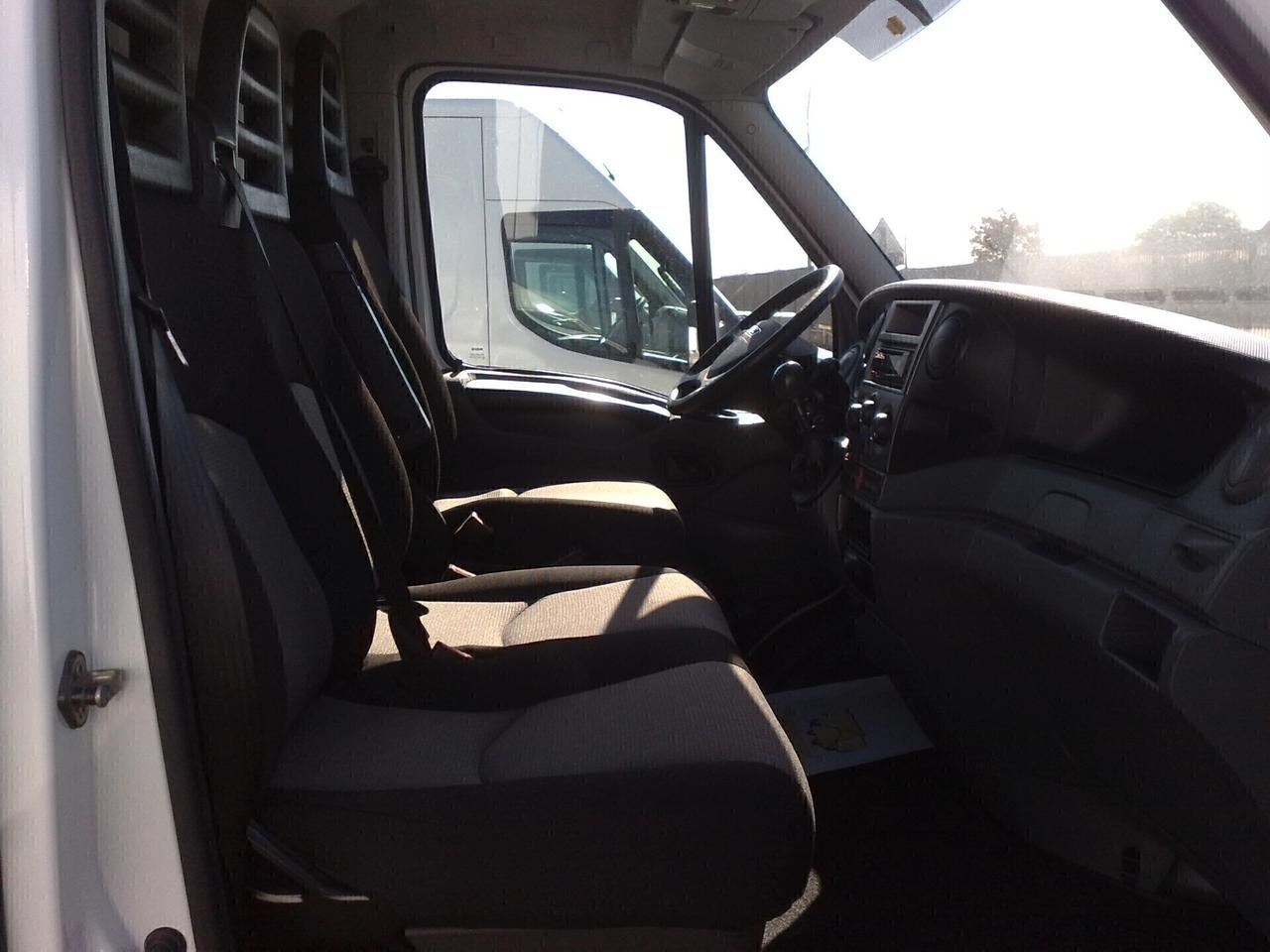 Iveco Daily 35s15 FURGONE DI SERIE - 2013