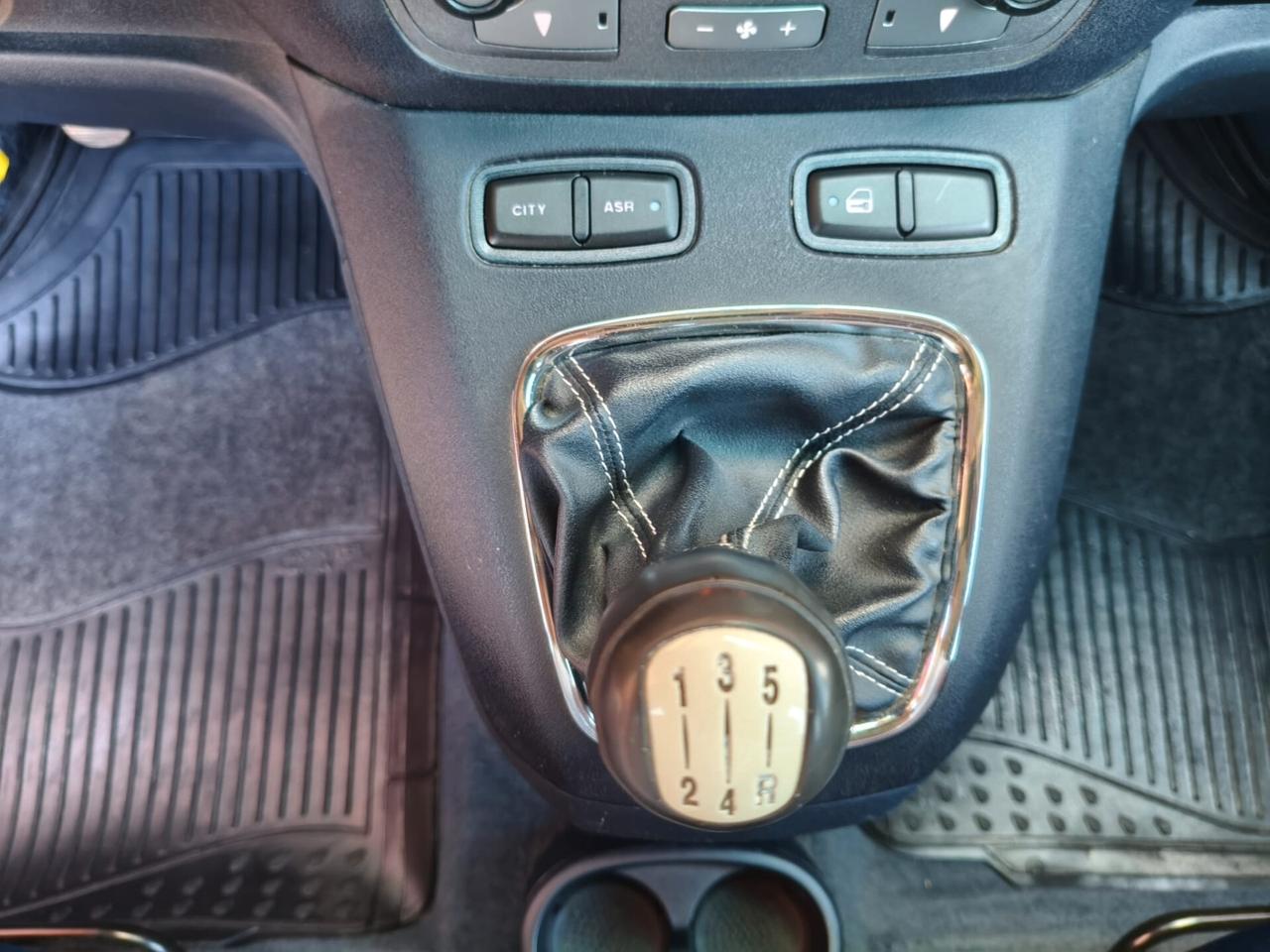 Lancia MUSA 1.3 Multijet 16V 90 CV Oro