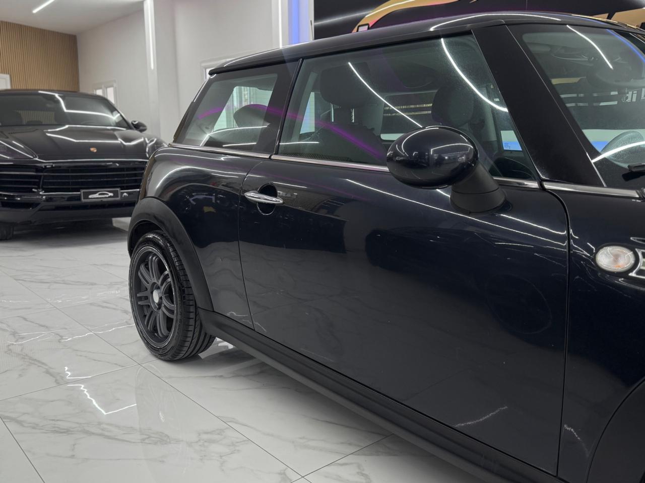 Mini Cooper D 1.6-Full Optional
