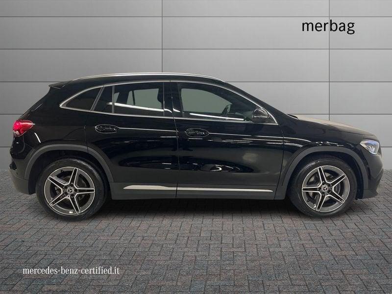 Mercedes-Benz GLA 180 d Automatic Premium