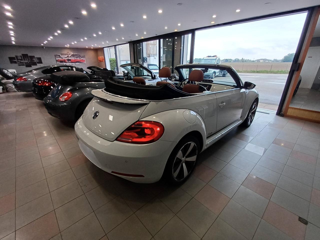 Volkswagen Maggiolino Cabrio 1.2 TSI CUP adatta a neopatentati